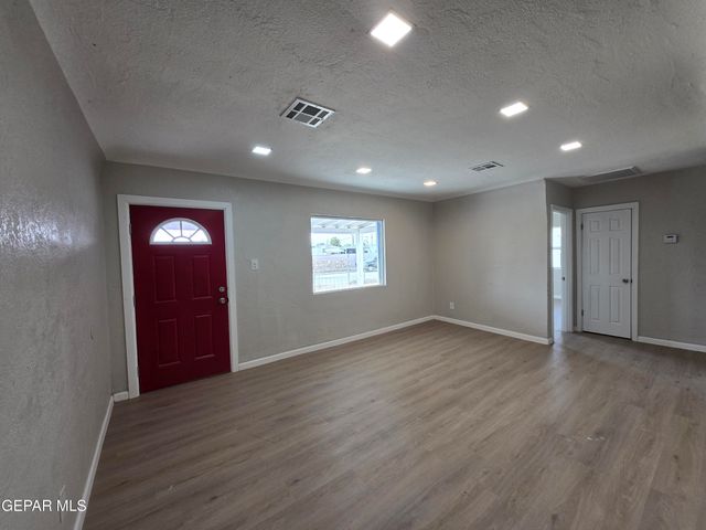 205 WOOLDRIDGE Drive, El Paso, TX 79915