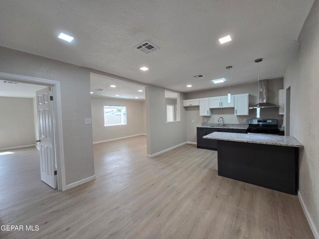 205 WOOLDRIDGE Drive, El Paso, TX 79915
