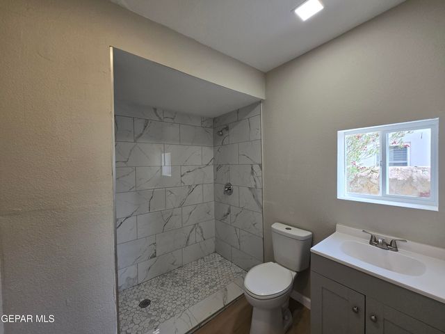 205 WOOLDRIDGE Drive, El Paso, TX 79915