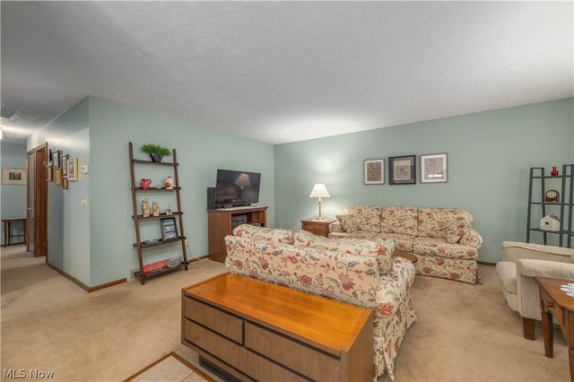 380 Orchardview Road, Seven Hills, OH 44131