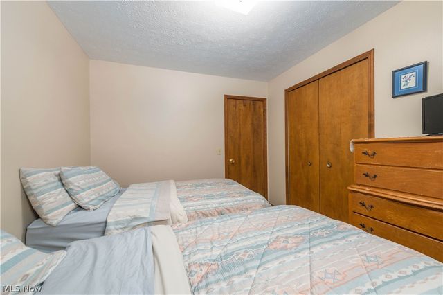 380 Orchardview Road, Seven Hills, OH 44131