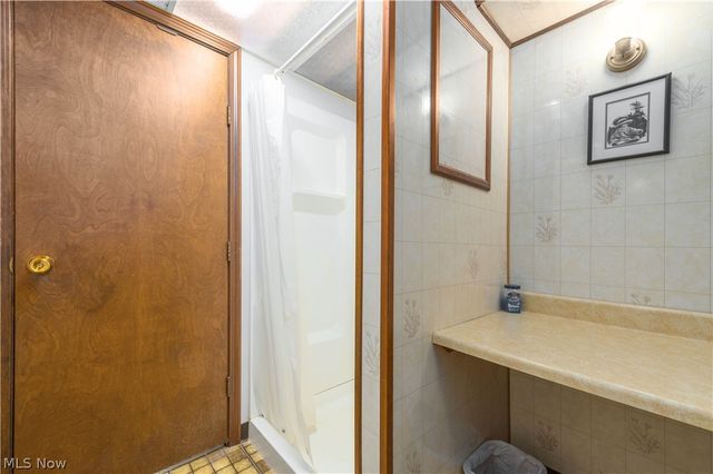 380 Orchardview Road, Seven Hills, OH 44131