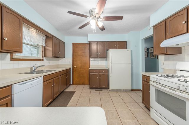 380 Orchardview Road, Seven Hills, OH 44131