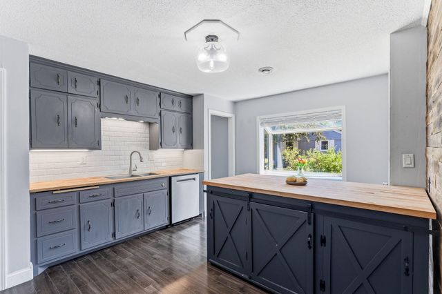 9632 Pleasant Avenue S, Bloomington, MN 55420