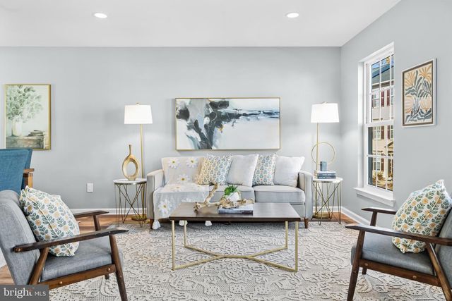 6208 LES DORSON LN, Alexandria, VA 22315