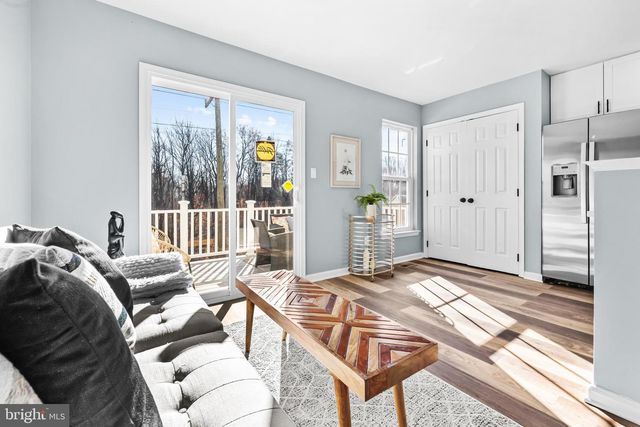 6208 LES DORSON LN, Alexandria, VA 22315