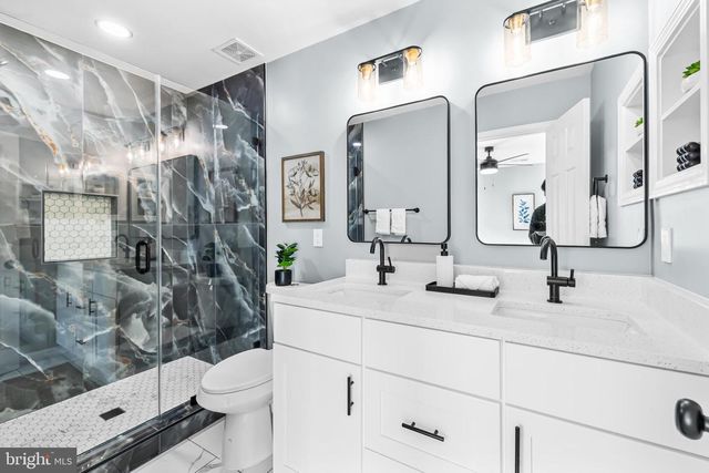 6208 LES DORSON LN, Alexandria, VA 22315