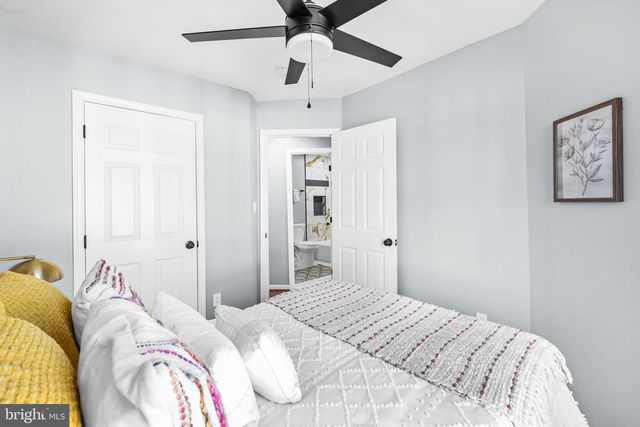 6208 LES DORSON LN, Alexandria, VA 22315