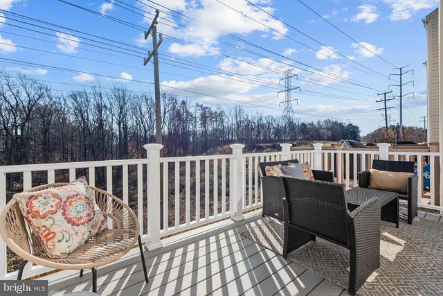 6208 LES DORSON LN, Alexandria, VA 22315