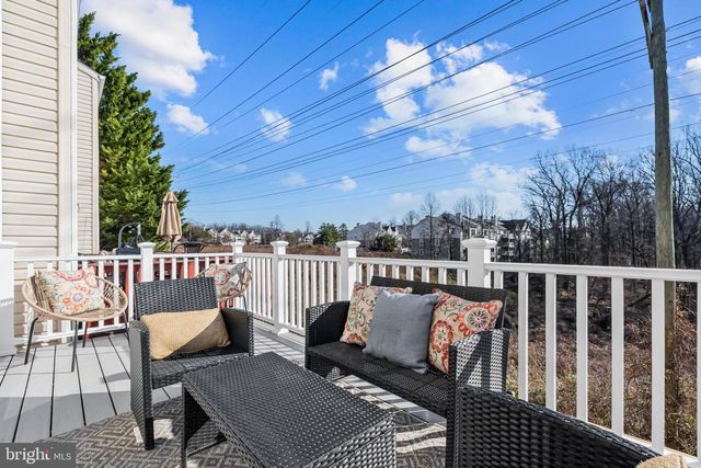 6208 LES DORSON LN, Alexandria, VA 22315