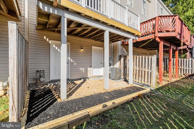 6208 LES DORSON LN, Alexandria, VA 22315