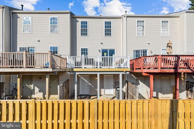 6208 LES DORSON LN, Alexandria, VA 22315