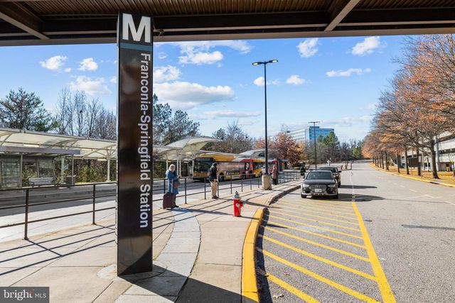 6208 LES DORSON LN, Alexandria, VA 22315