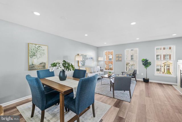 6208 LES DORSON LN, Alexandria, VA 22315