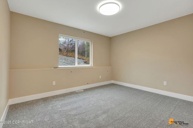 11846 E Kingdom Avenue, Palmer, AK 99645