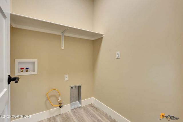 11846 E Kingdom Avenue, Palmer, AK 99645