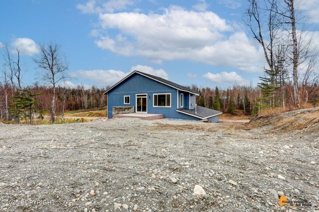 11846 E Kingdom Avenue, Palmer, AK 99645
