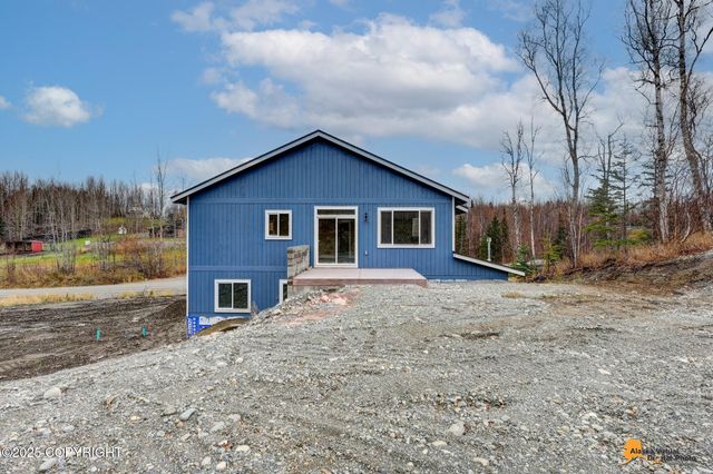 11846 E Kingdom Avenue, Palmer, AK 99645