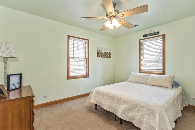 62560 Gilmore Avenue, Dowagiac, MI 49047