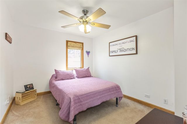 62560 Gilmore Avenue, Dowagiac, MI 49047