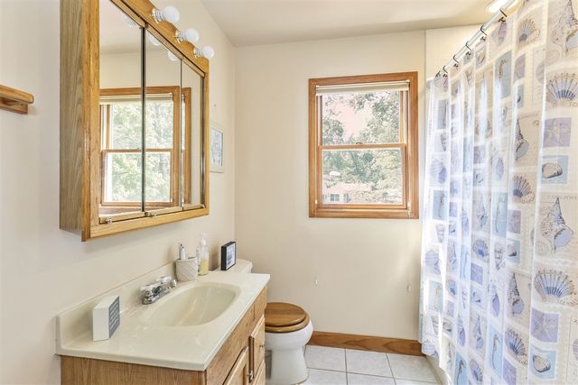 62560 Gilmore Avenue, Dowagiac, MI 49047