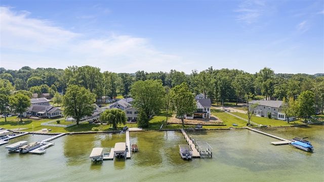 62560 Gilmore Avenue, Dowagiac, MI 49047