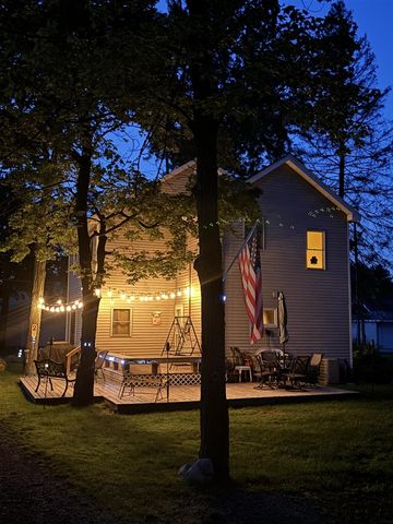 62560 Gilmore Avenue, Dowagiac, MI 49047