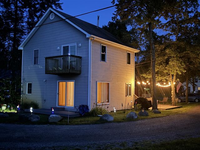 62560 Gilmore Avenue, Dowagiac, MI 49047