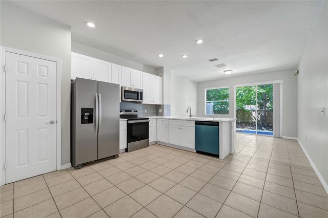 2658 MAYAGUANA STREET, Kissimmee, FL 34747