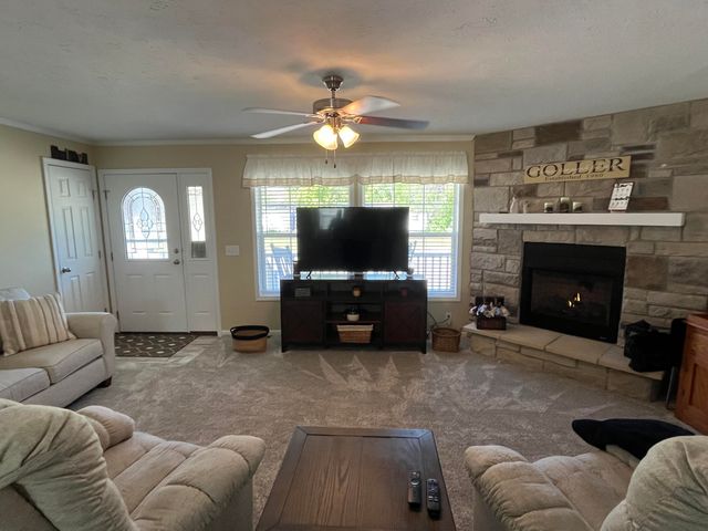 5300 Sparrow Drive NE, Belmont, MI 49306