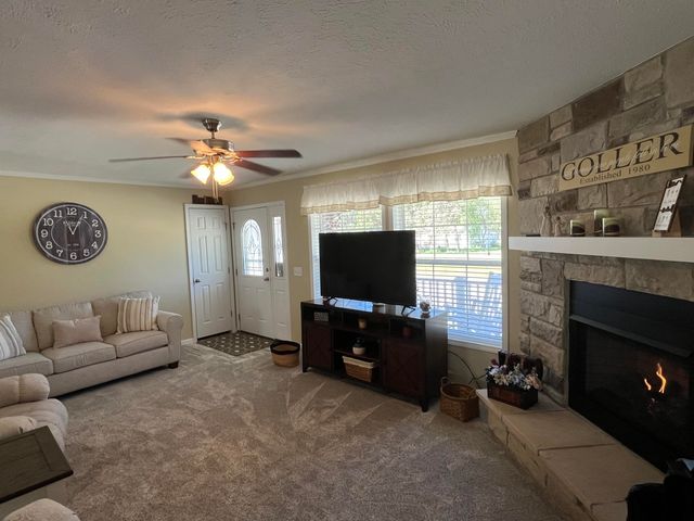 5300 Sparrow Drive NE, Belmont, MI 49306