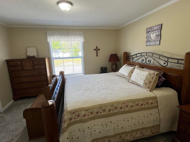 5300 Sparrow Drive NE, Belmont, MI 49306
