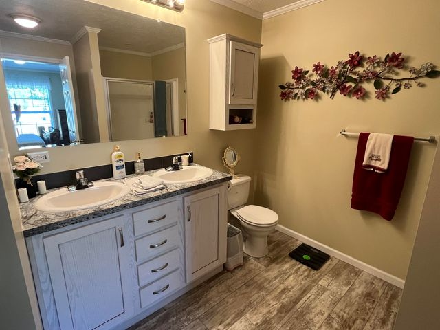 5300 Sparrow Drive NE, Belmont, MI 49306