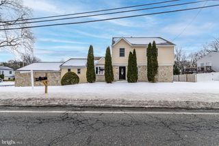894 SOMERDALE RD, Blackwood, NJ 08012