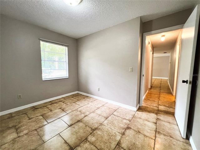 1041 NORTH AVENUE, Deland, FL 32720