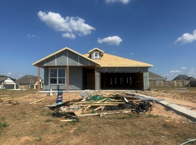 303 Fawn Hill Lane, Sealy, TX 77474