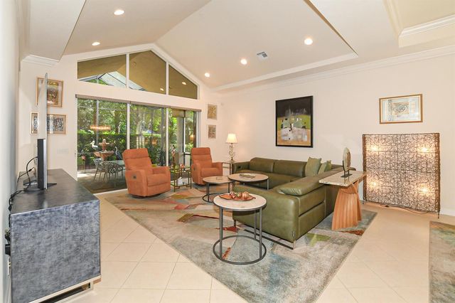 7600 Greenbrier Circle, Port St. Lucie, FL 34986