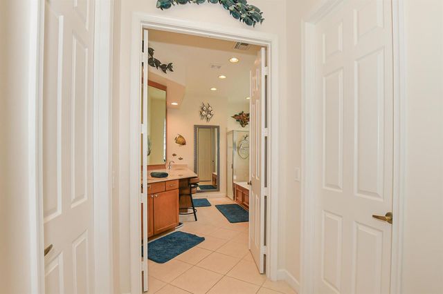 7600 Greenbrier Circle, Port St. Lucie, FL 34986