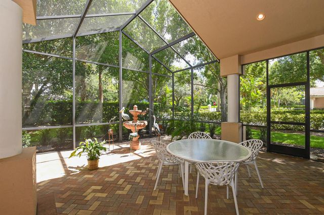 7600 Greenbrier Circle, Port St. Lucie, FL 34986