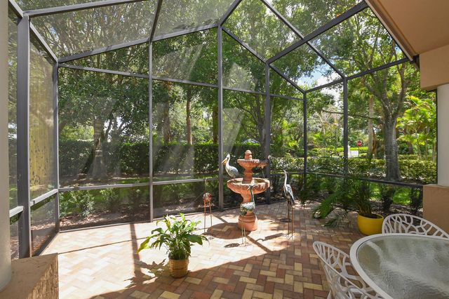 7600 Greenbrier Circle, Port St. Lucie, FL 34986