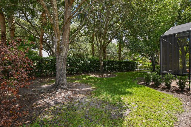 7600 Greenbrier Circle, Port St. Lucie, FL 34986