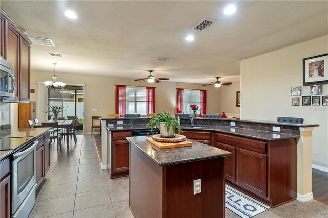 729 MEADOW GLADE DRIVE, Winter Garden, FL 34787
