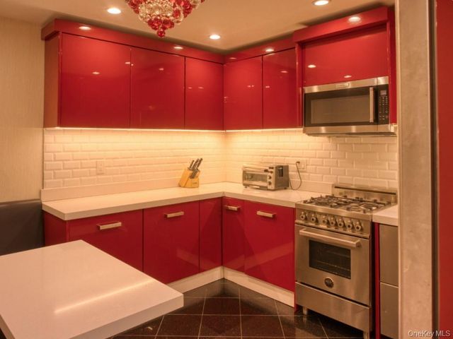 2955 Ocean Parkway 2F, Brooklyn, NY 11235