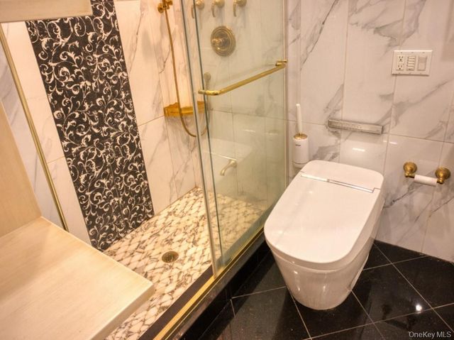 2955 Ocean Parkway 2F, Brooklyn, NY 11235