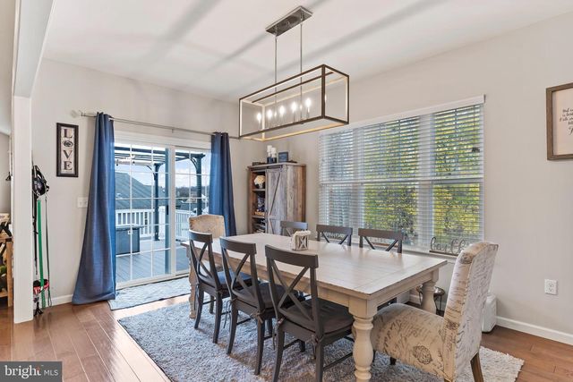 290 POPLAR DR, Boiling Springs, PA 17007