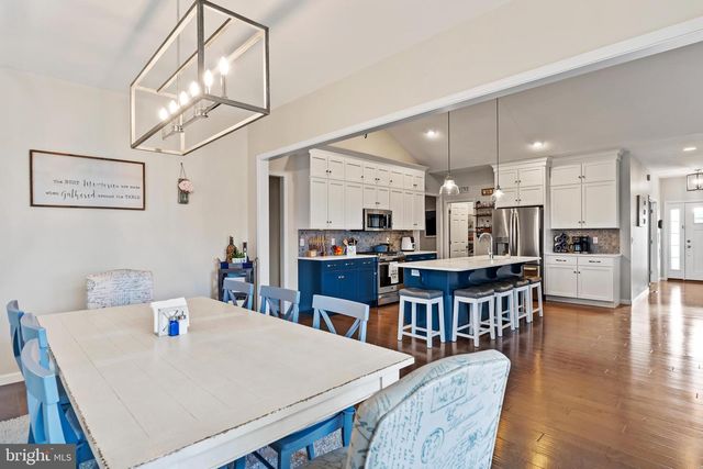 290 POPLAR DR, Boiling Springs, PA 17007