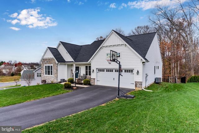 290 POPLAR DR, Boiling Springs, PA 17007