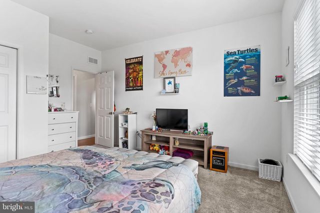 290 POPLAR DR, Boiling Springs, PA 17007