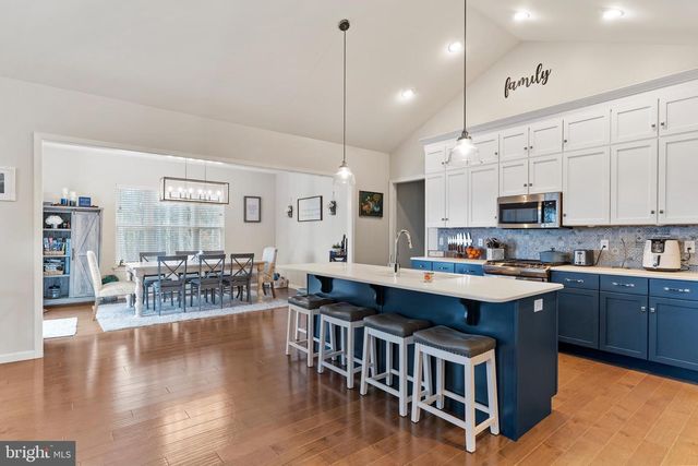 290 POPLAR DR, Boiling Springs, PA 17007