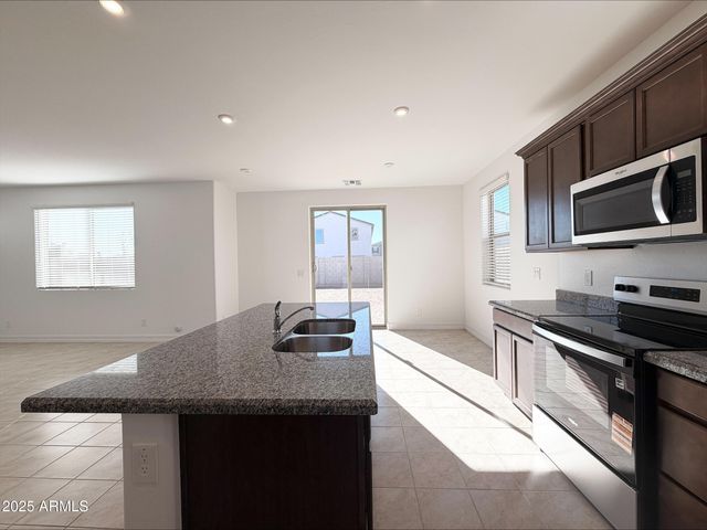 7411 W Rose Lane, Glendale, AZ 85303